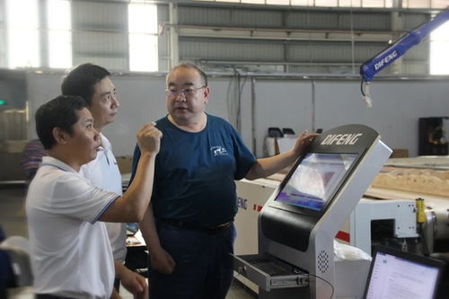 迪峰智能機器人噴涂 引領(lǐng)木器涂裝產(chǎn)業(yè)智能化升級的新引擎